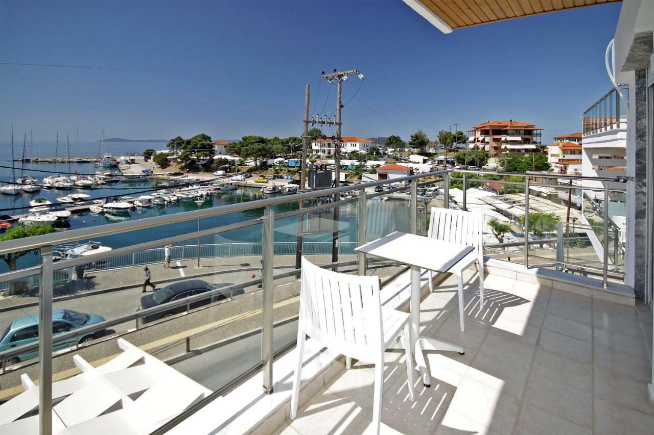 Aqua Marine 2 Hotel Néosz Marmarász Kültér fotó
